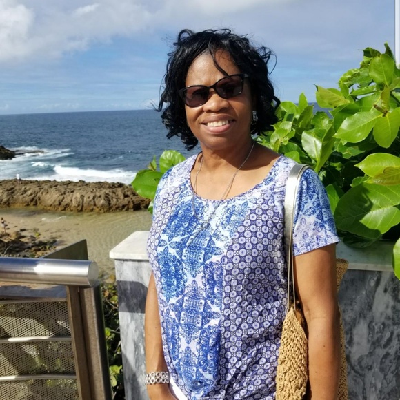 Meet the Posher Other - Meet your Posher, Sharon